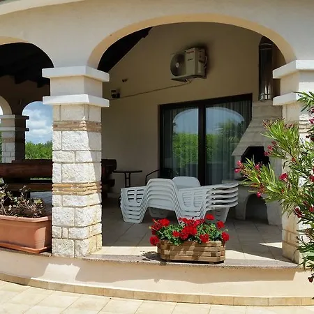 Villa Parenzo *